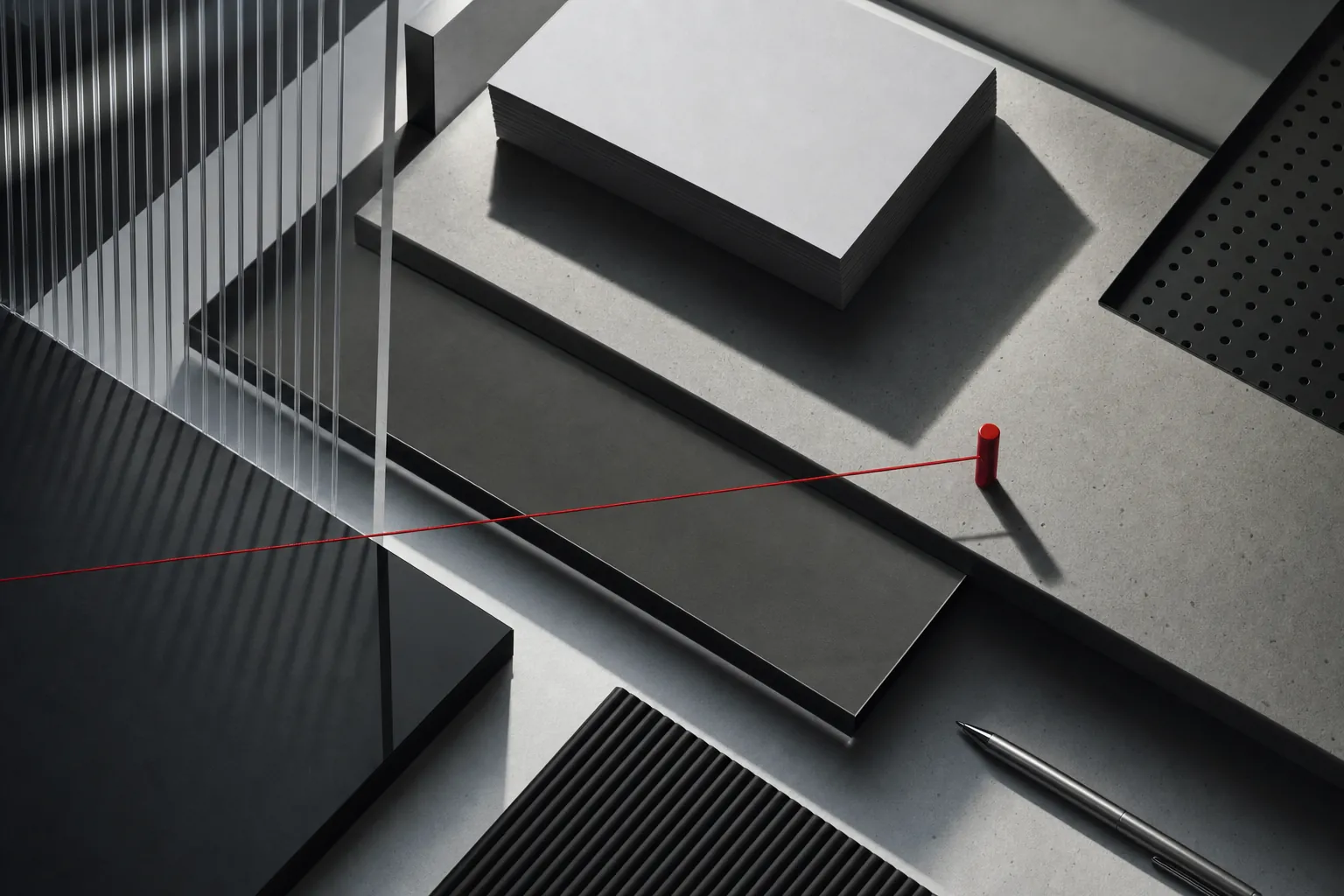 Résultat de recherche enrichi rich snippet sur fond anthracite, composition graphique structurée avec accent rouge vif